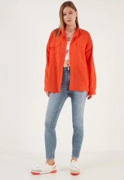 LELA Loose Fit - Overhemdblouse - Orange -LELA Winkel b0be592c04604b84a752e4d2ec131c6d
