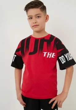 LELA Regular Fit T-Shirt And Shorts - Shorts - Red -LELA Winkel b4c0a960342a4e7db9ee1c1d7233e6ff