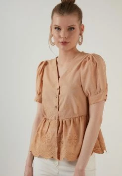 LELA Regular Fit - Blouse - Saffron -LELA Winkel b938e5457d044da4af6c072c4a09cadc