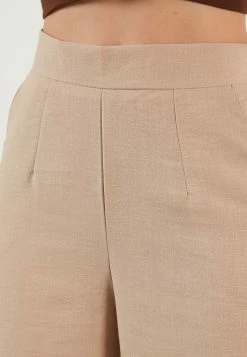 LELA Regular Fit - Broek - Light Brown -LELA Winkel baf51ced433c45ba81f4d7354ffdf25a