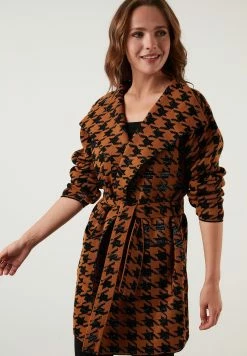 LELA Regular Fit - Vest - Black-Brandy -LELA Winkel bb9752dffd794754a771768580651e67