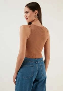 LELA Top - Biscuit -LELA Winkel beeb464f8b644cf3bc303fc83da4bf7f