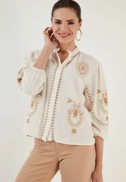 LELA Regular Fit - Overhemdblouse - Ecru Beige 11 LELA Regular Fit - Overhemdblouse - Ecru Beige -LELA Winkel c2ce3f3adfcd427cbea6f459da823685