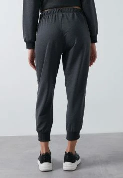 LELA Trainingsbroek - Anthracite -LELA Winkel c6a2d2b0dd13476898916d4dd420d8a9