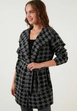 LELA Regular Fit - Vest - Black Anthracite 9 LELA Regular Fit - Vest - Black Anthracite -LELA Winkel c794d3e80b7349beb4b2294d70218258