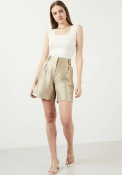 LELA Slim Fit - Top - Ecru -LELA Winkel cb2dd27dd7d9408bbfb26c9810d101a4