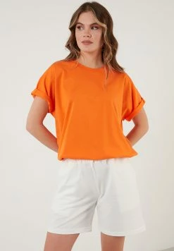 LELA Crew Neck- T-Shirt Basic - Orange Color -LELA Winkel cb3efb84ae9f477fb5efb59b5d912a67