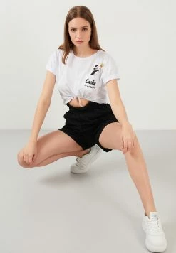 LELA Slim Fit - Shorts - Black -LELA Winkel cb6fc14f6f214db6af0f2a0d838aaaf5