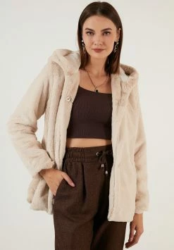 LELA Winterjas - Beige -LELA Winkel d4310e4c13e749d3a21ccf105c25b0c1