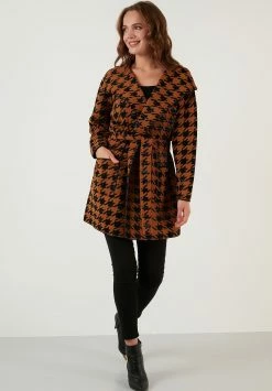 LELA Regular Fit - Vest - Black-Brandy -LELA Winkel d459fdc4c11c46ee8b5c74266a29625c