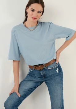 LELA Loose Fit - T-Shirt Basic - Baby Blue 9 LELA Loose Fit - T-Shirt Basic - Baby Blue -LELA Winkel d5ea2da13d9f4f2d851bd97edd4962cd