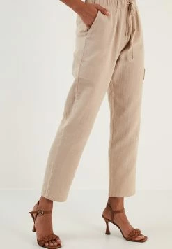 LELA Regular Fit - Trainingsbroek - Mink -LELA Winkel dd6d65e2cf184007804c54842bda83a9