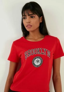 LELA T-Shirt Print - Red -LELA Winkel e06d529f4bfe425dbb8752a51829dba4