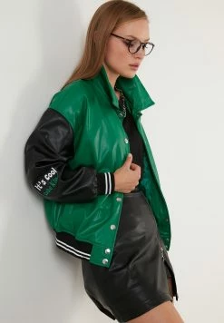 LELA Loose Fit - Imitatieleren Jas - Benetton Color -LELA Winkel e437c1d9b8a94684a0c8812fac988a07