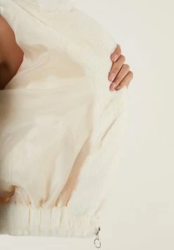 LELA Jas - White -LELA Winkel ea722935fd9a4fa79e6729a2010fac8b