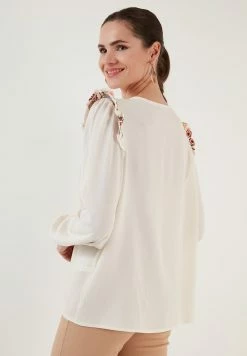 LELA Regular Fit - Blouse - Ecru -LELA Winkel eaf14d8ba1584f9a816c953833f3d85a