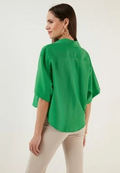 LELA Loose Fit - Overhemdblouse - Benetton Color 10 LELA Loose Fit - Overhemdblouse - Benetton Color -LELA Winkel ebb7df5a844c49b28570b471d75eeea9