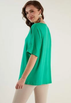 LELA Loose Fit - Blouse - Benetton Color -LELA Winkel ecff5d1aa1684089baa6345edd6e2271