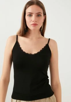 LELA Athlete - Top - Black