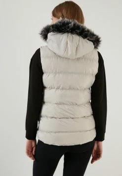 LELA Slim Fit - Bodywarmer - Stone Colored -LELA Winkel ee6b19f9933341dc95474fd5968f9a6d