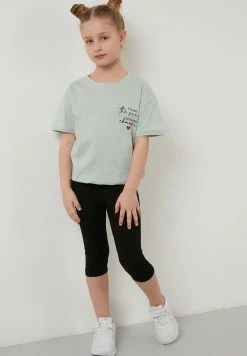 LELA Regular Fit T-Shirt And Leggins - Legging - Green