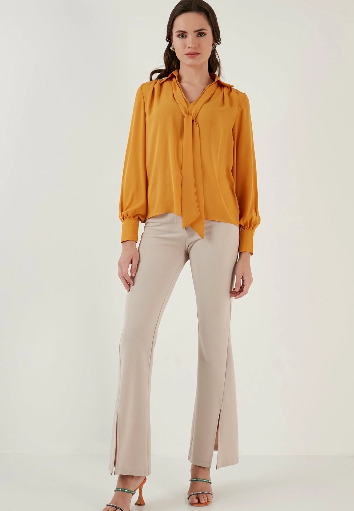 LELA Regular Fit - Blouse - Mustard 4 LELA Regular Fit - Blouse - Mustard - Afbeelding 2