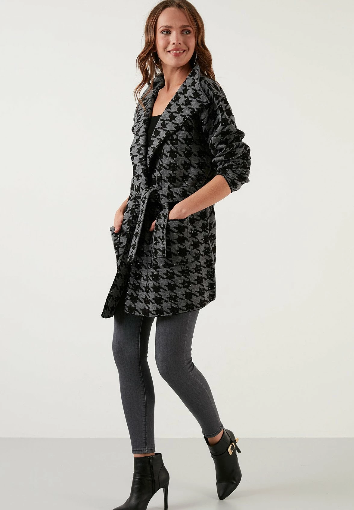 LELA Regular Fit - Vest - Black Anthracite 4 LELA Regular Fit - Vest - Black Anthracite - Afbeelding 2