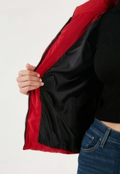 LELA Regular Fit - Winterjas - Red -LELA Winkel f84ff25d0122426dab30c4ded0e6ace6