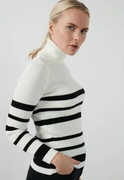 LELA Slim Fit - Trui - White 8 LELA Slim Fit - Trui - White -LELA Winkel fb97a5dd3a78447889af9e66682840c1