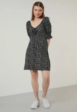 LELA Jurk - Black -LELA Winkel fca5e6d98ca6467c9e62477285d6fc44